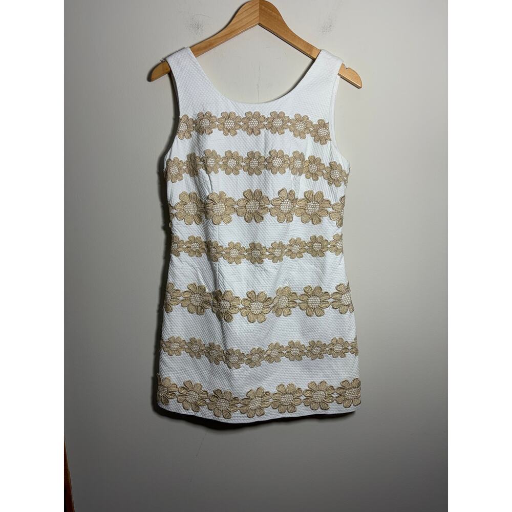 Lilly Pulitzer  Delia Resort  Dress Shift With Gold Flowers Size 8